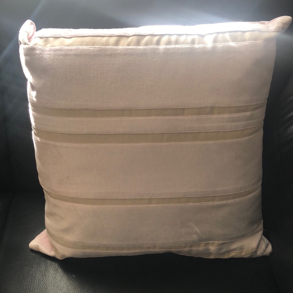 Velvet stripped pillow